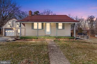 68 GAMBERS CORNER RD, Duncannon, PA 17020