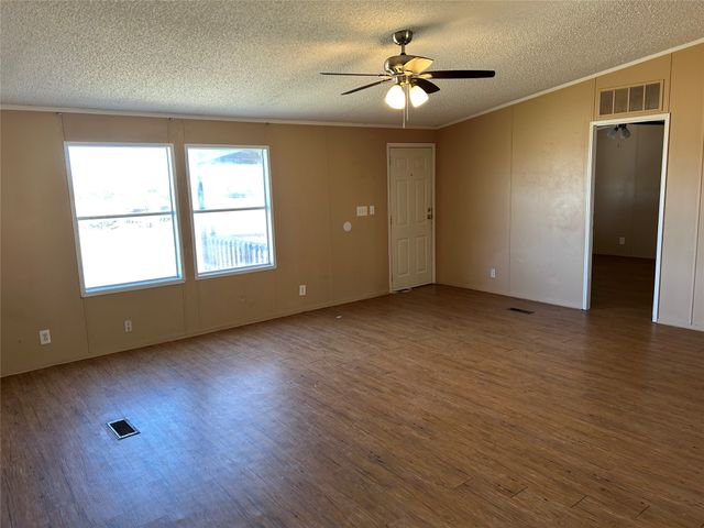 102 Sunny Brook Court, Springtown, TX 76082