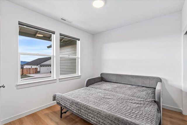 2782 High Cedars Lane, Medford, OR 97504