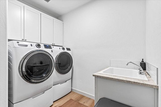 2782 High Cedars Lane, Medford, OR 97504