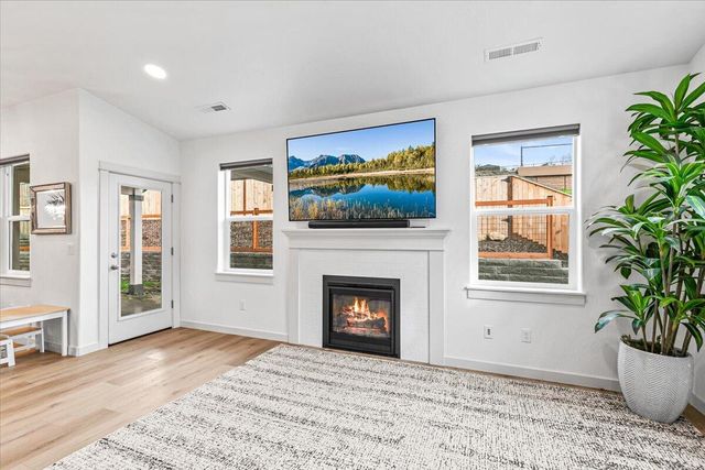 2782 High Cedars Lane, Medford, OR 97504