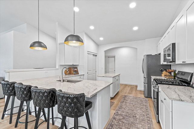 2782 High Cedars Lane, Medford, OR 97504