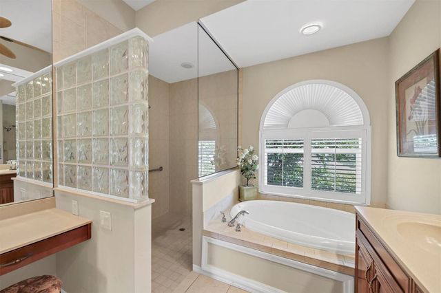 146 WILLOW BEND WAY, Osprey, FL 34229