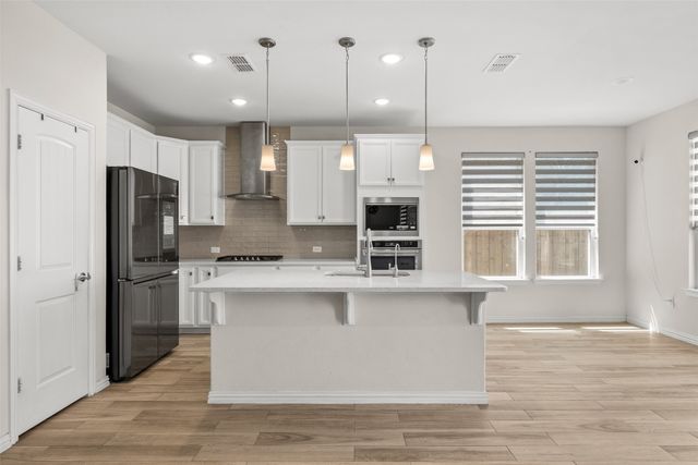 9919 Bates Street, Irving, TX 75063