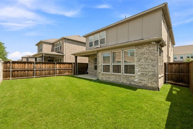 9919 Bates Street, Irving, TX 75063