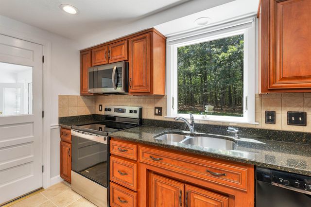 13 Evergreen Drive, Bow, NH 03304
