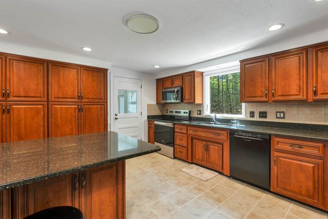 13 Evergreen Drive, Bow, NH 03304