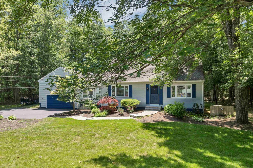 13 Evergreen Drive, Bow, NH 03304