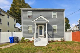 14 King Street, Pawtucket, RI 02886