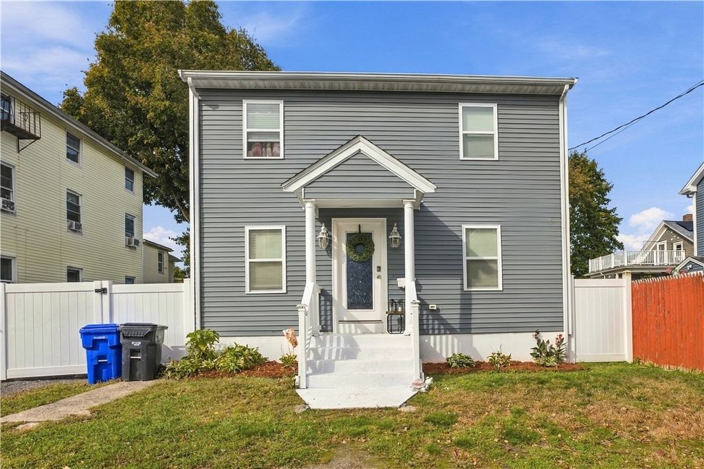 14 King Street, Pawtucket, RI 02886
