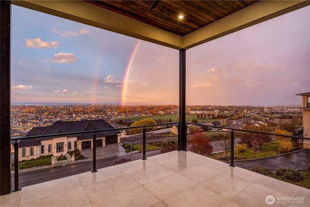 5411 Hershey Lane, West Richland, WA 99353