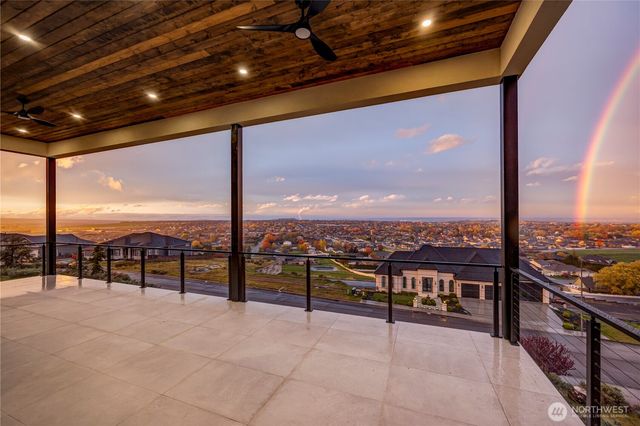 5411 Hershey Lane, West Richland, WA 99353