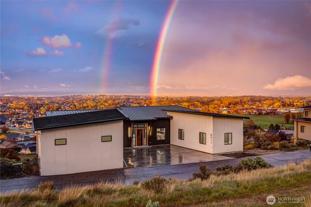 5411 Hershey Lane, West Richland, WA 99353