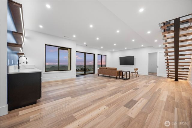 5411 Hershey Lane, West Richland, WA 99353