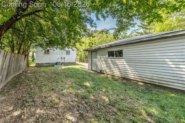 1619 Camden Street, Ferndale, MI 48220