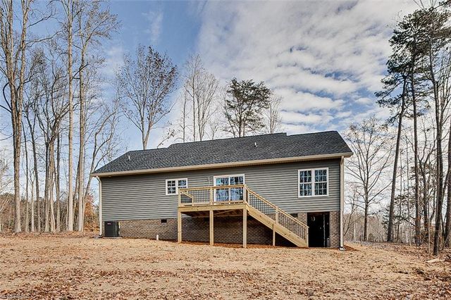 942 Ponderosa Heights Place, Asheboro, NC 27205