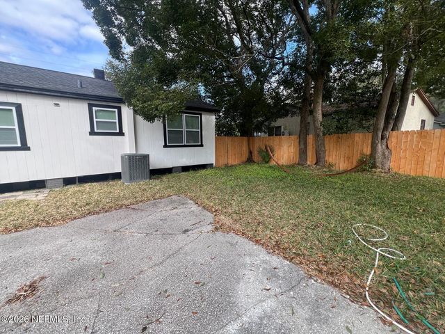 304 LAWTON Avenue, Jacksonville, FL 32208