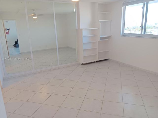 3703 NE 166th St 1007, North Miami Beach, FL 33160