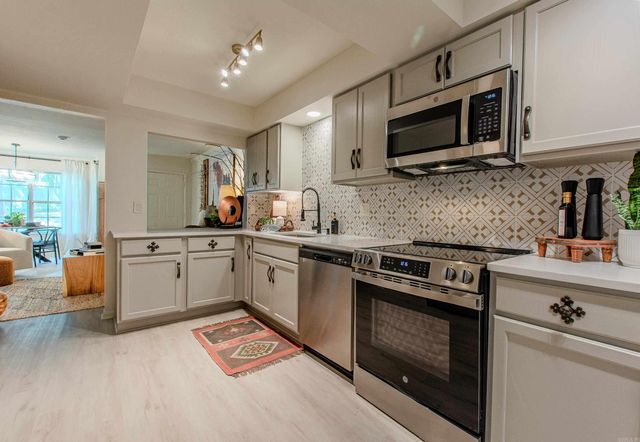 2221 Wentwood Valley Dr Apt 47, Little Rock, AR 72212