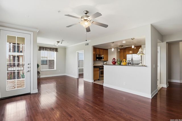 7342 Oak Manor Dr Apt 4210, San Antonio, TX 78229