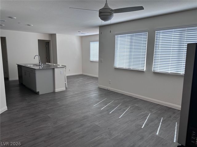5637 Thunder Blue Avenue, Las Vegas, NV 89122