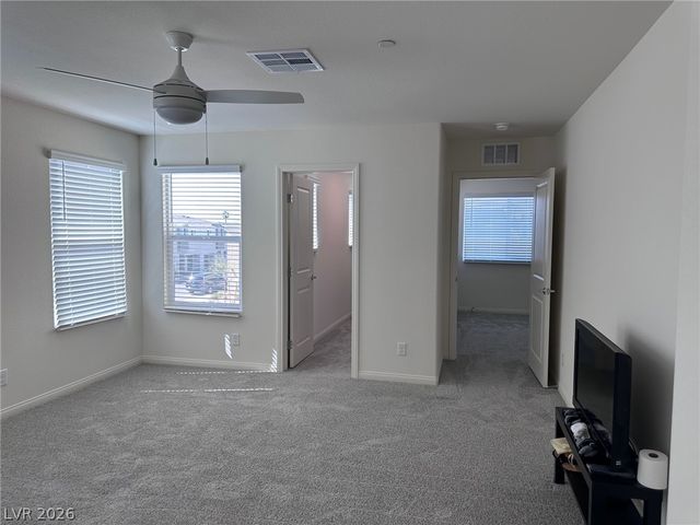 5637 Thunder Blue Avenue, Las Vegas, NV 89122