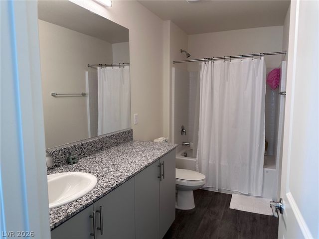 5637 Thunder Blue Avenue, Las Vegas, NV 89122