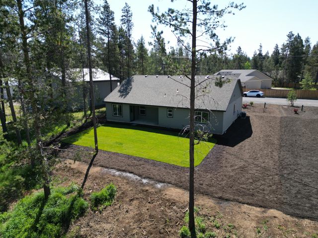 17248 Avocet Drive, Bend, OR 97707
