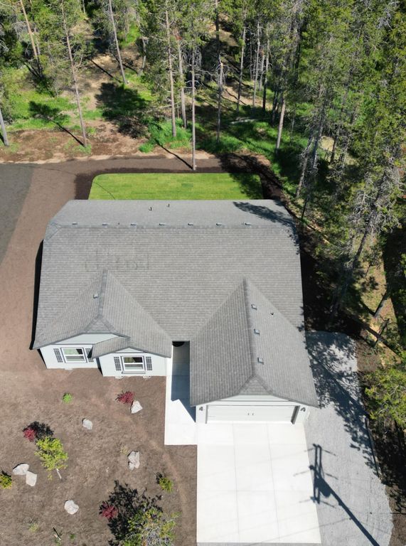 17248 Avocet Drive, Bend, OR 97707