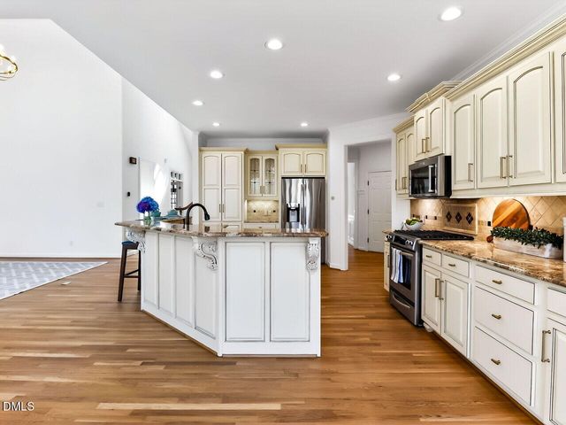 117 Starwood Lane, Holly Springs, NC 27540