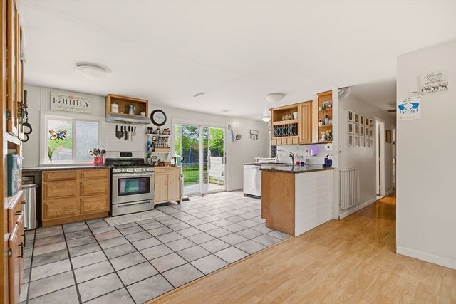 304 Bushee Road, Swansea, MA 02777