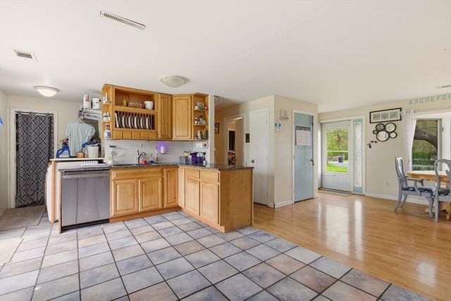 304 Bushee Road, Swansea, MA 02777