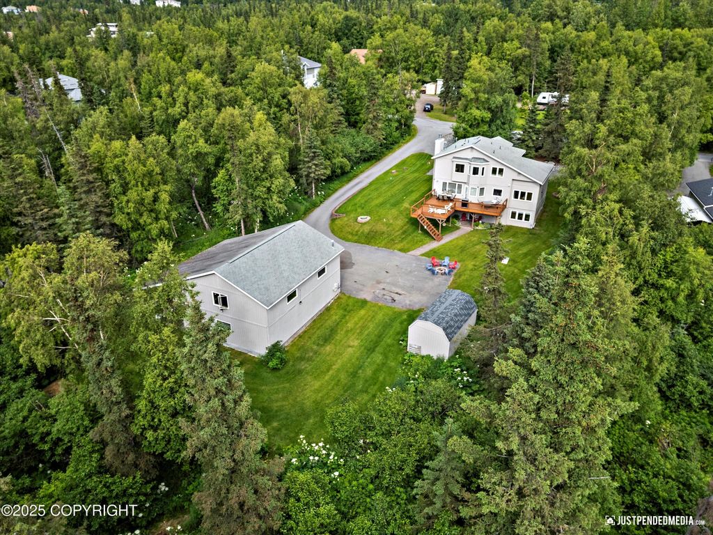 15250 Evergreen Ridge Street, Anchorage, AK 99516