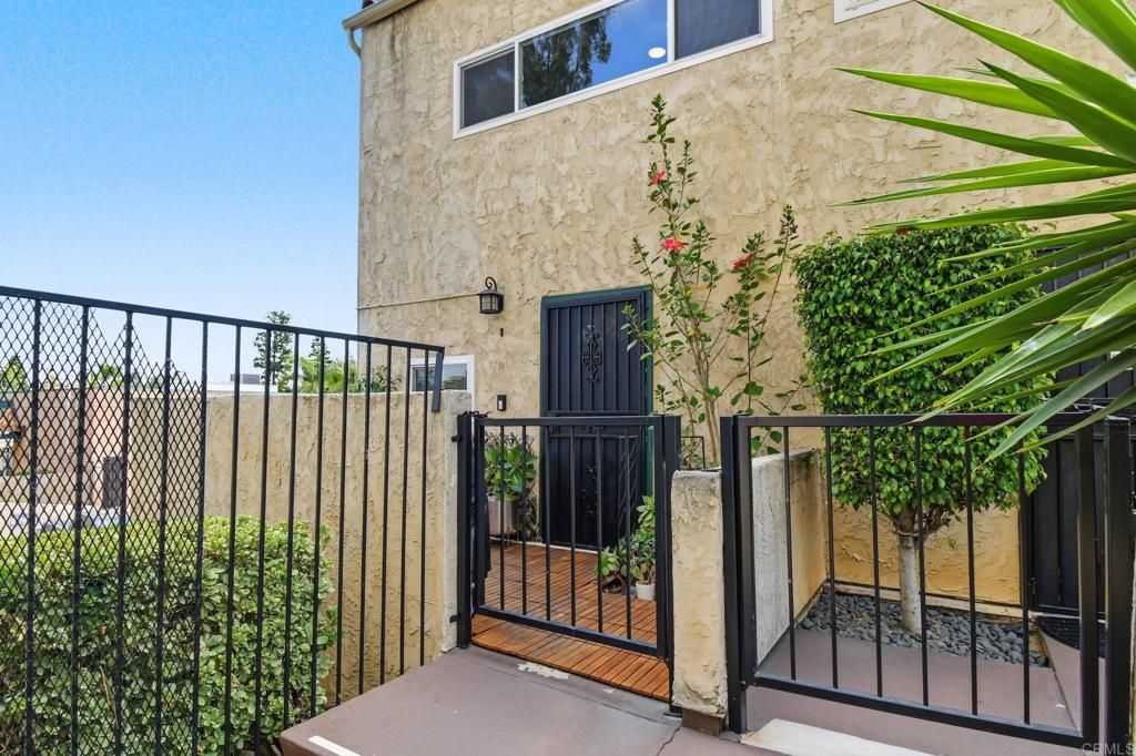 7940 University Ave 1, La Mesa, CA 91942 — exterior