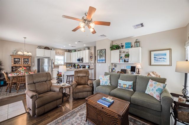 3930 Navarro Drive, Galveston, TX 77554