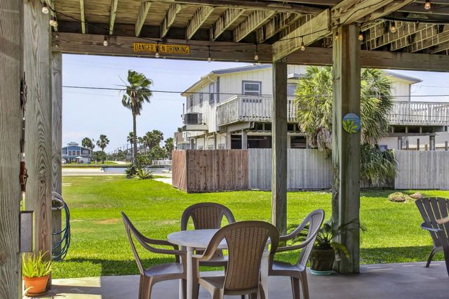 3930 Navarro Drive, Galveston, TX 77554
