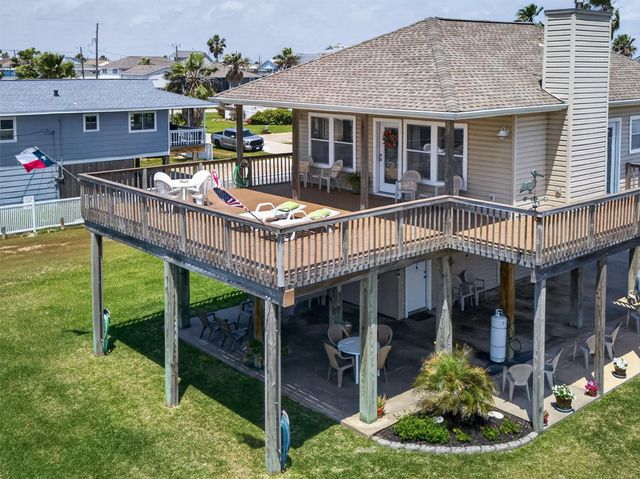 3930 Navarro Drive, Galveston, TX 77554