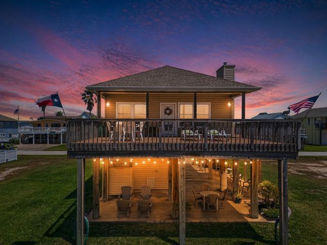 3930 Navarro Drive, Galveston, TX 77554