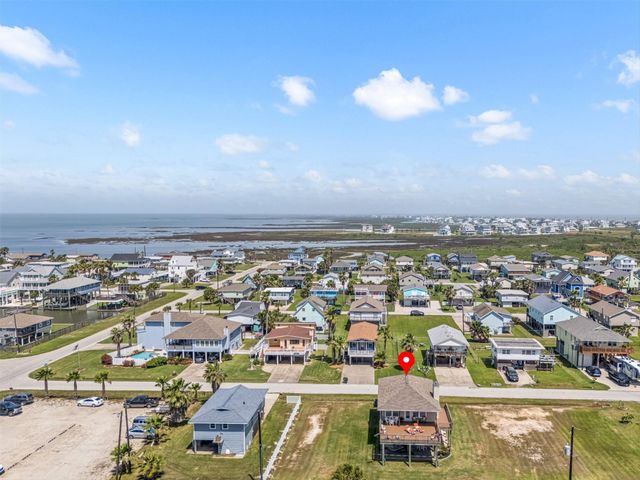 3930 Navarro Drive, Galveston, TX 77554