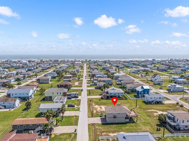 3930 Navarro Drive, Galveston, TX 77554