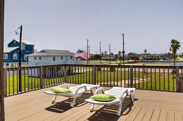 3930 Navarro Drive, Galveston, TX 77554