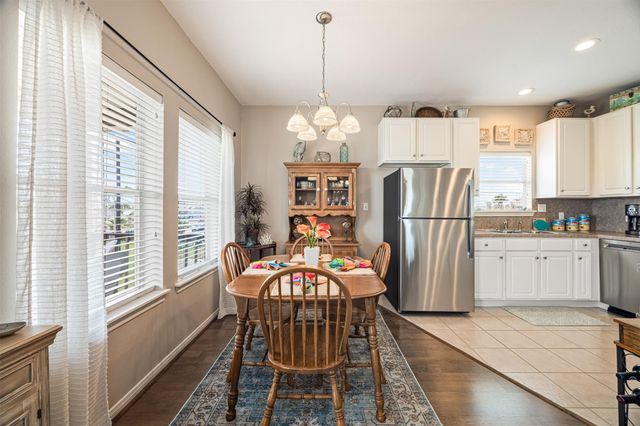 3930 Navarro Drive, Galveston, TX 77554