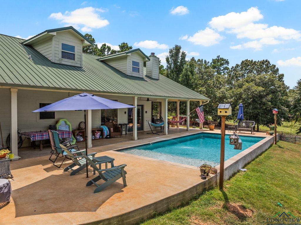 140 COUNTY ROAD 2242, Daingerfield, TX 75638