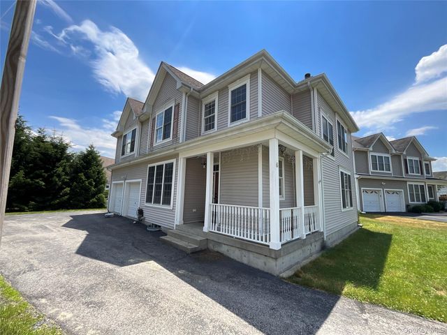 6 Blackmoor Circle, Highland Mills, NY 10930