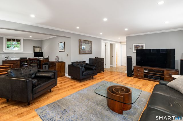 89 Eastover Road, Stamford, CT 06905