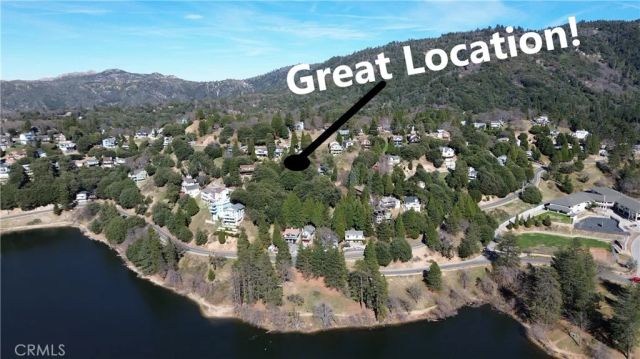 407 Delle, Crestline, CA 92325