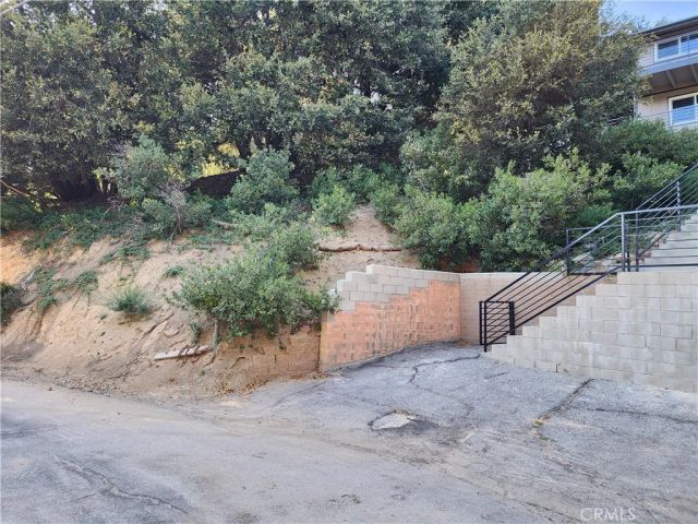 407 Delle, Crestline, CA 92325