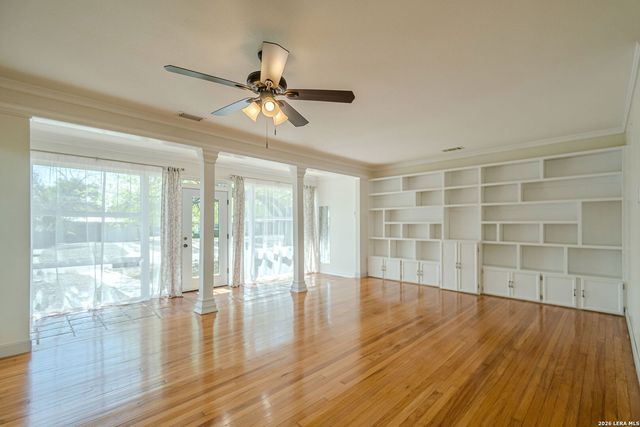 227 Devonshire Dr, San Antonio, TX 78209