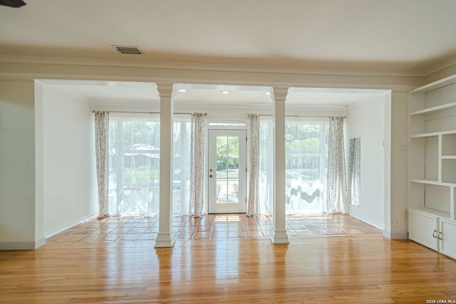 227 Devonshire Dr, San Antonio, TX 78209