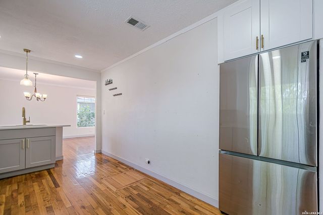 227 Devonshire Dr, San Antonio, TX 78209